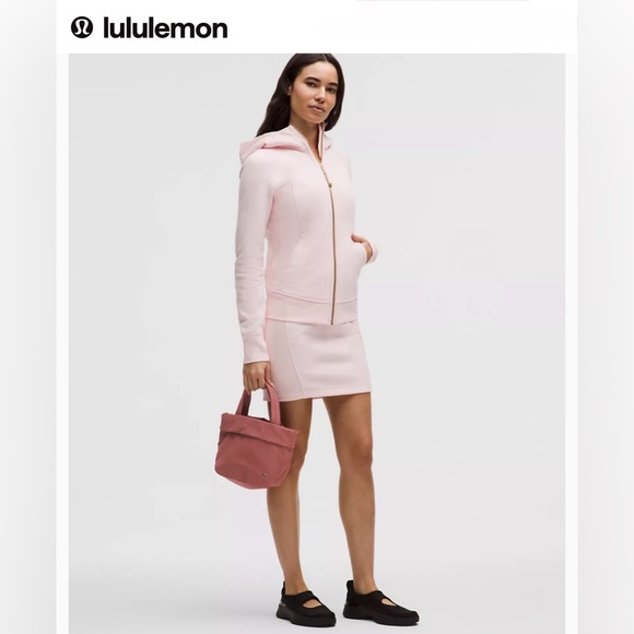 Lululemon Crossbody Handbag Never used, only stored - Picture 2 of 14